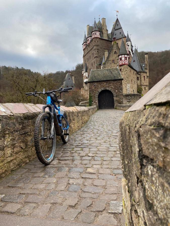 Ferienwohnung Maarburg Ulmen Экстерьер фото