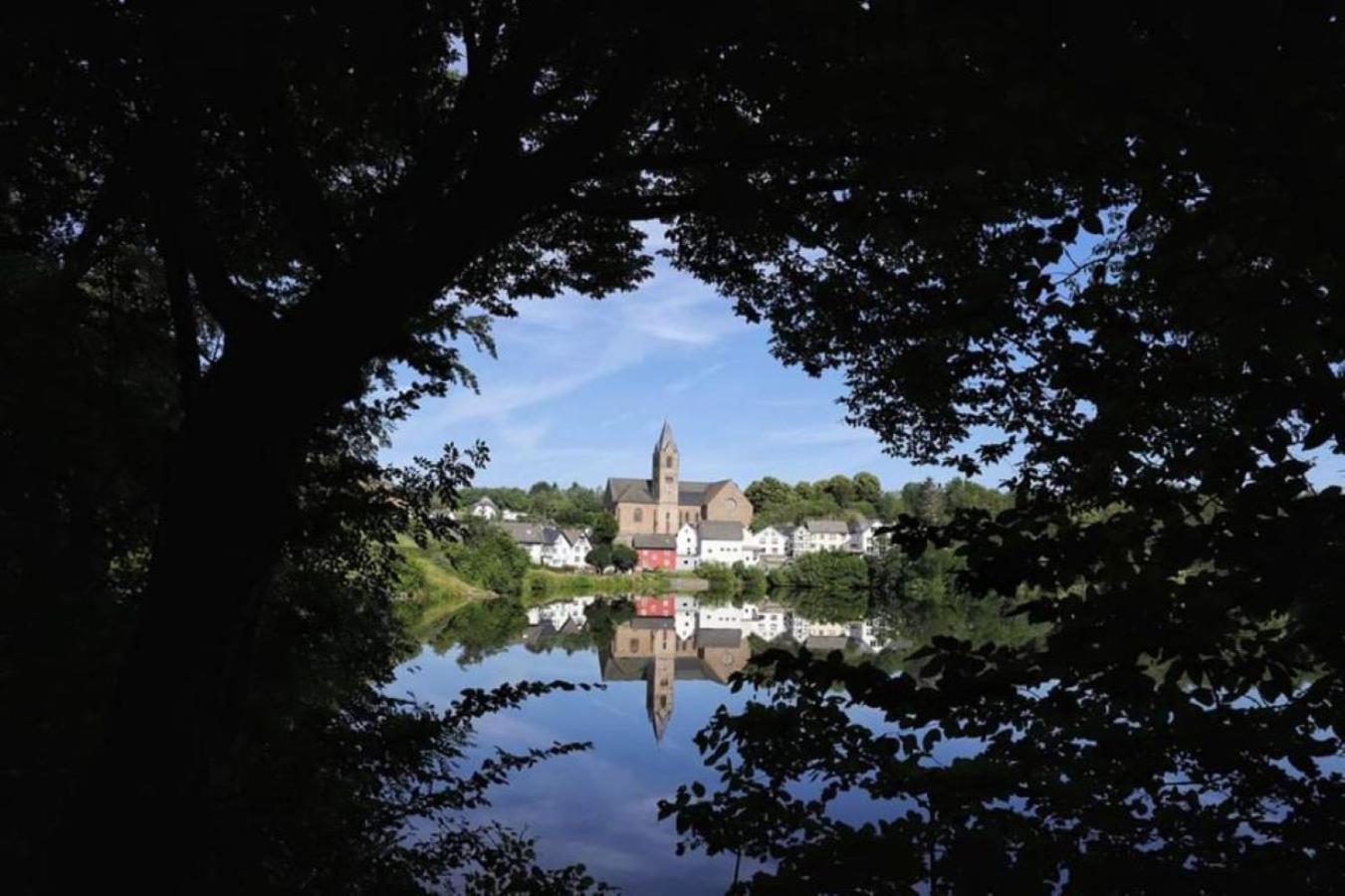 Ferienwohnung Maarburg Ulmen Экстерьер фото